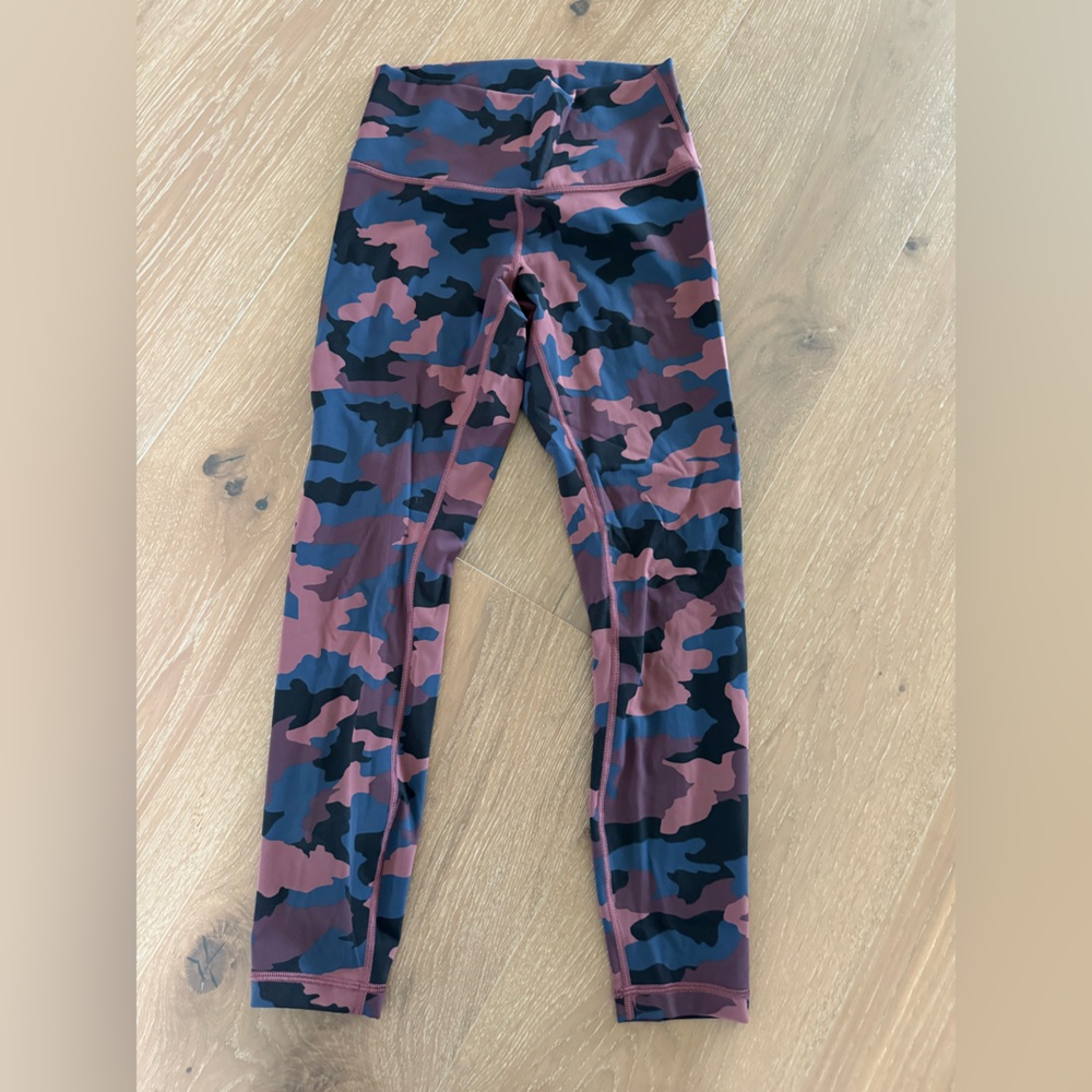 EUC Lululemon Wunder Under leggings
